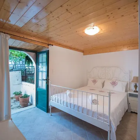 Apartament Filippa's Katoi *